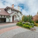 Proptech Startups Disrupting Traditional Real Estate Models