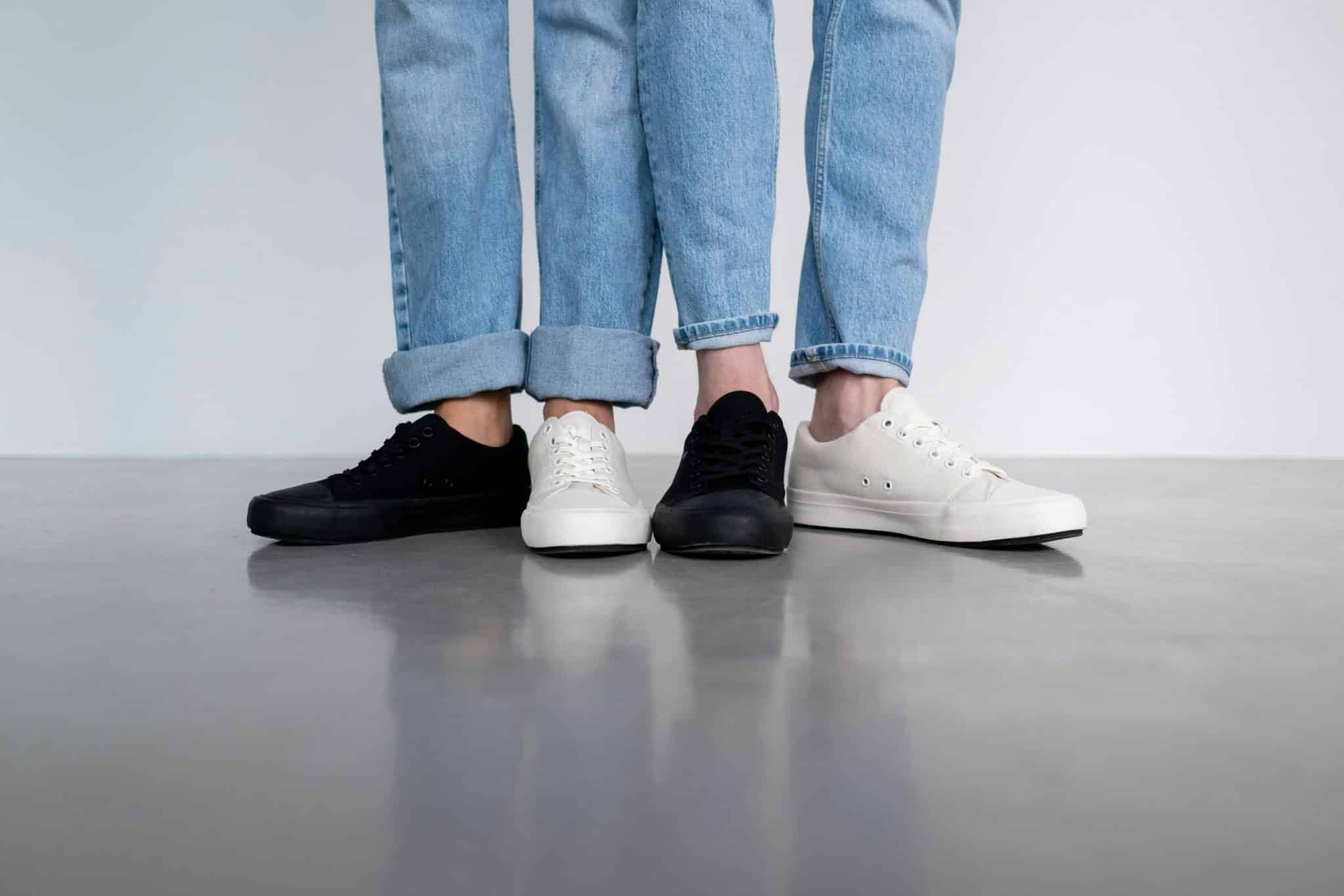 Wide-Leg Denim: Styling Tips for the Anti-Skinny Jean Era